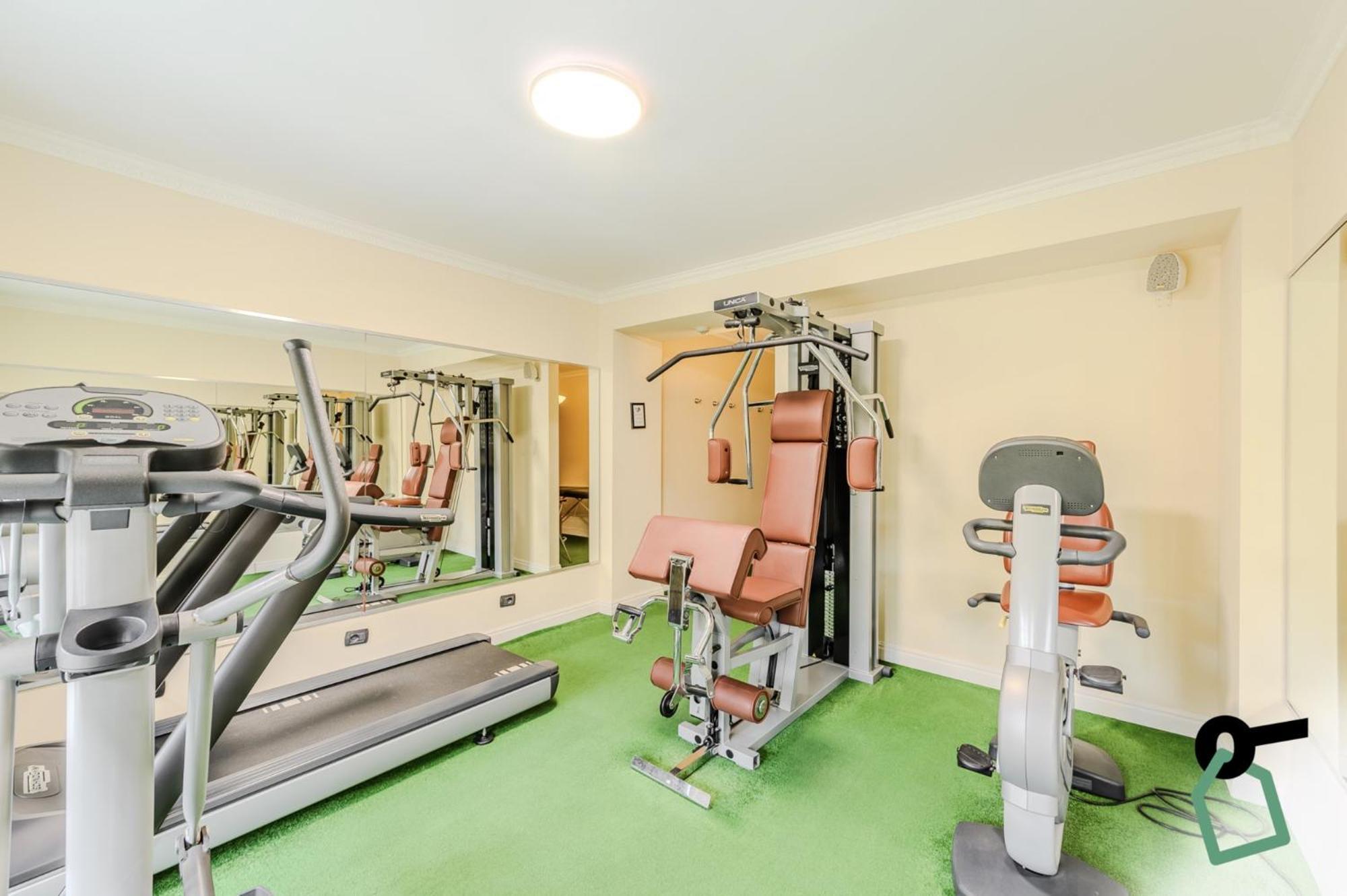 Hotel Hotiday Collection -