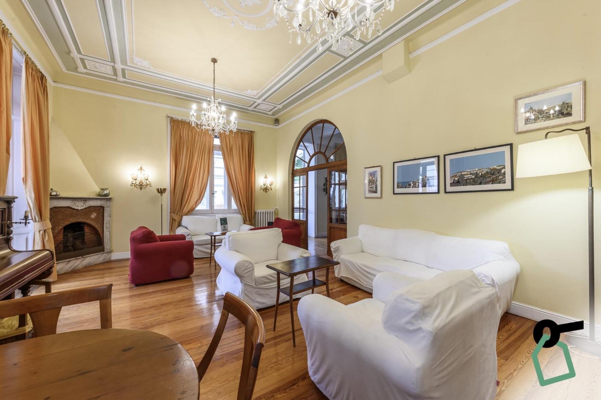 Hotel Hotiday Collection -